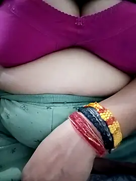 Snapshot of Rakhi_sawant143 chatting on 7, 10, 2025 Rakhi sawant143 online show from 7, 10, 2025