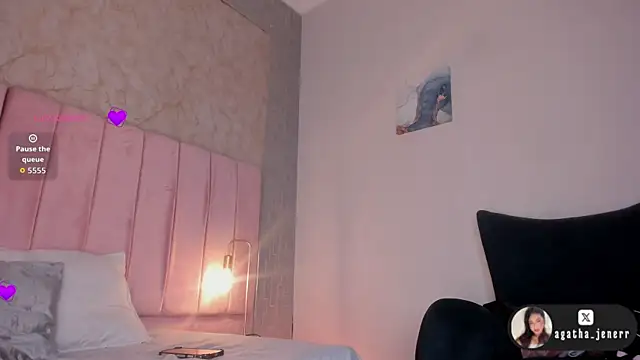 agatha jener online show from 10, 4, 2026