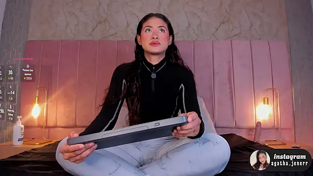 agatha jener online show from 23, 2, 2026