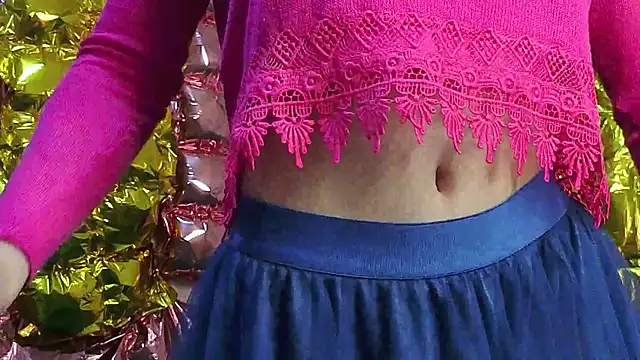  kikiclark   online show from 13, 4, 2026