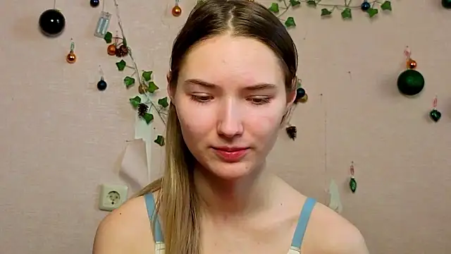  kikiclark   online show from 8, 2, 2026