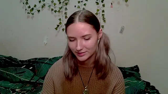  kikiclark   online show from 24, 10, 2025