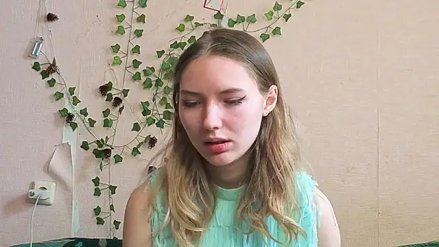  kikiclark   online show from 7, 3, 2026