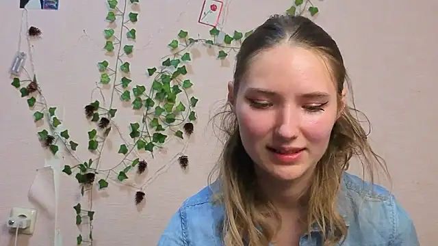  kikiclark   online show from 6, 3, 2026