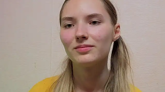Snapshot of _kikiclark__ chatting on 4, 7, 2026 kikiclark online show from 4, 7, 2026