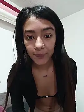 Snapshot of Lucianaa_Guerra chatting on 13, 5, 2026 Lucianaa Guerra online show from 13, 5, 2026