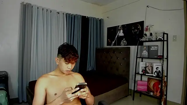 mightyhotcock online show from 2, 10, 2025
