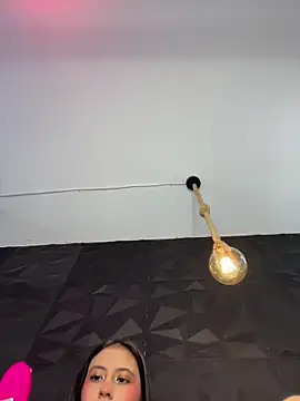 Juanita-Diaz online show from 7, 1, 2026