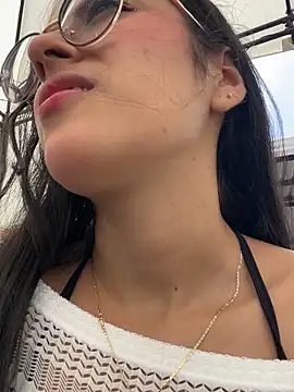 Juanita-Diaz online show from 11, 10, 2025