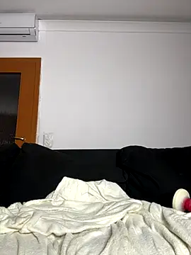 Steffi Snowbunny online show from 9, 11, 2025