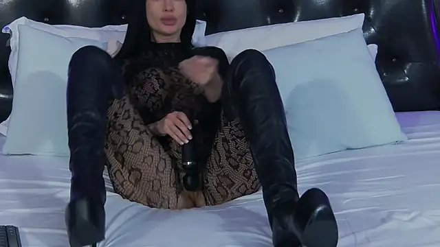 KendraMaxx online show from 15, 11, 2025