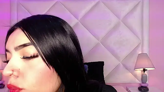 Miaa Smithh   online show from 30, 10, 2025