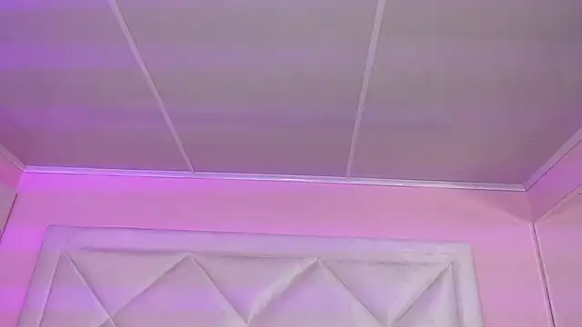 Miaa Smithh   online show from 25, 10, 2025