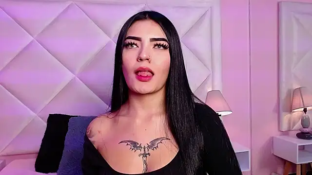 Miaa Smithh   online show from 1, 11, 2025