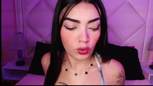 Miaa Smithh   online show from 1, 12, 2025