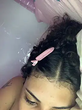 luluzinhax online show from 20, 2, 2026