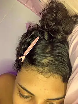 luluzinhax online show from 21, 2, 2026