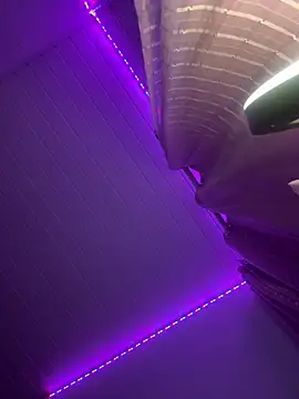 luluzinhax online show from 7, 4, 2026