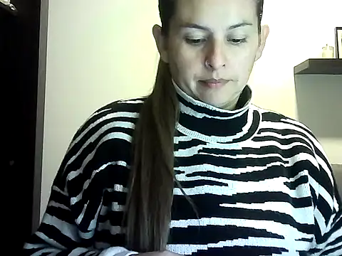 Valery  Rouse  online show from 18, 4, 2026