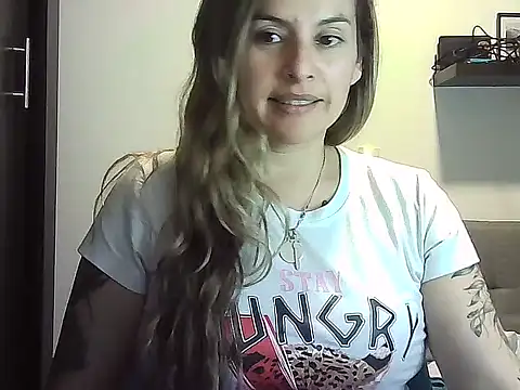Snapshot of Valery__Rouse_ chatting on 30, 4, 2026 Valery Rouse online show from 30, 4, 2026