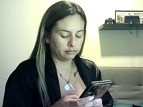 Snapshot of Valery__Rouse_ chatting on 24, 5, 2026 Valery Rouse online show from 24, 5, 2026
