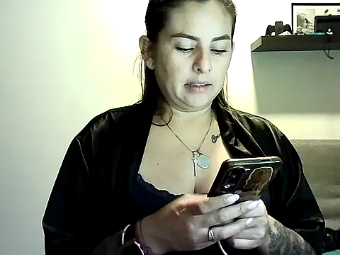 Snapshot of Valery__Rouse_ chatting on 25, 5, 2026 Valery Rouse online show from 25, 5, 2026