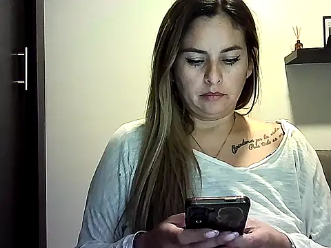 Snapshot of Valery__Rouse_ chatting on 7, 6, 2026 Valery Rouse online show from 7, 6, 2026