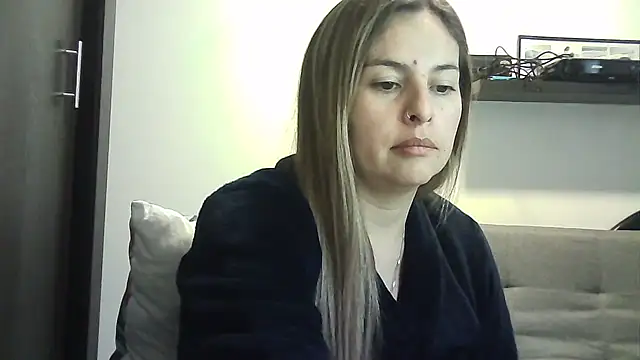 Snapshot of Valery__Rouse_ chatting on 3, 5, 2026 Valery Rouse online show from 3, 5, 2026