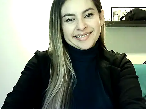Valery  Rouse  online show from 15, 7, 2026