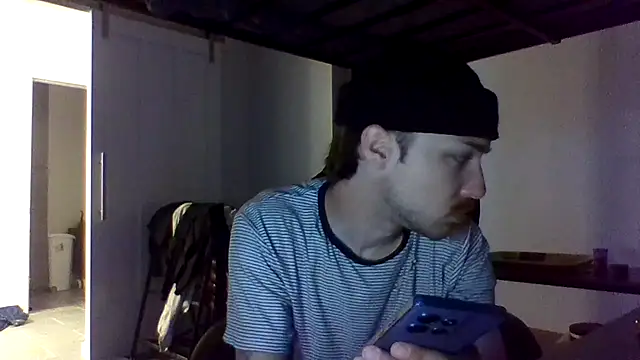 Snapshot of Jbenz420 chatting on 25, 6, 2026 Jbenz420 online show from 25, 6, 2026