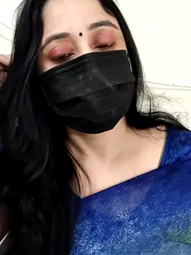 Monica cams online show from 13, 9, 2025