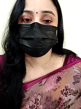 Monica cams online show from 18, 10, 2025