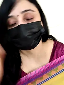 Monica cams online show from 20, 2, 2026