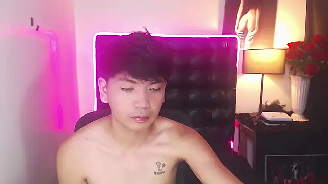 Snapshot of Asianbluefuckerrrr chatting on 24, 9, 2025 Asianbluefuckerrrr online show from 24, 9, 2025