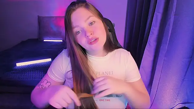 Aria-Lane online show from 3, 10, 2025