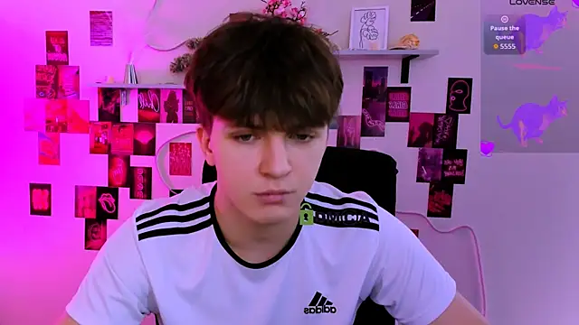 travis wolf  online show from 26, 3, 2026