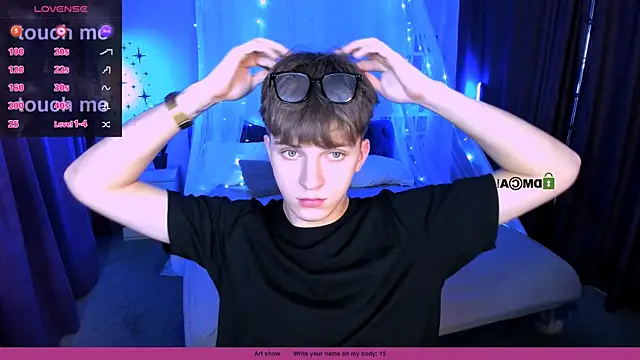 travis wolf  online show from 8, 11, 2025