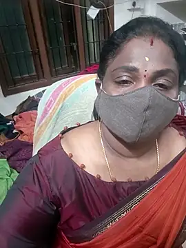 Snapshot of Tamil_Kavitha10 chatting on 25, 11, 2025 Tamil Kavitha10 online show from 25, 11, 2025