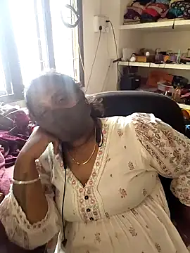 Snapshot of Tamil_Kavitha10 chatting on 5, 6, 2026 Tamil Kavitha10 online show from 5, 6, 2026
