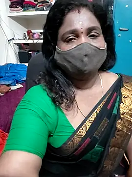 Snapshot of Tamil_Kavitha10 chatting on 13, 5, 2026 Tamil Kavitha10 online show from 13, 5, 2026