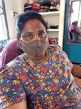 Snapshot of Tamil_Kavitha10 chatting on 4, 5, 2026 Tamil Kavitha10 online show from 4, 5, 2026