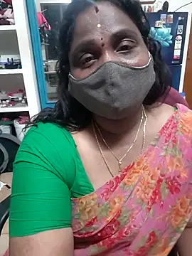 Snapshot of Tamil_Kavitha10 chatting on 3, 5, 2026 Tamil Kavitha10 online show from 3, 5, 2026