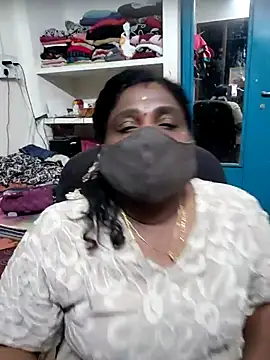 Snapshot of Tamil_Kavitha10 chatting on 8, 5, 2026 Tamil Kavitha10 online show from 8, 5, 2026