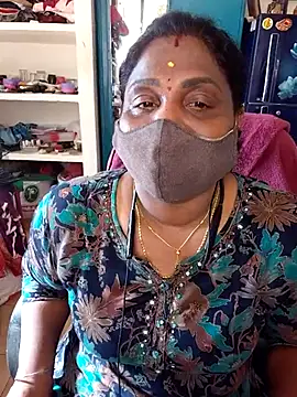 Snapshot of Tamil_Kavitha10 chatting on 7, 5, 2026 Tamil Kavitha10 online show from 7, 5, 2026