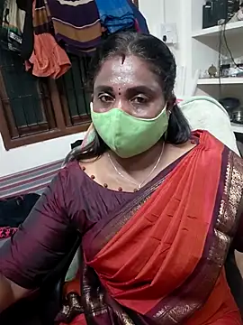 Snapshot of Tamil_Kavitha10 chatting on 26, 10, 2025 Tamil Kavitha10 online show from 26, 10, 2025