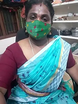 Snapshot of Tamil_Kavitha10 chatting on 17, 10, 2025 Tamil Kavitha10 online show from 17, 10, 2025