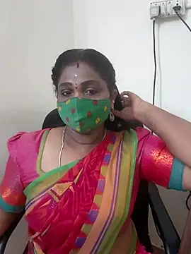 Snapshot of Tamil_Kavitha10 chatting on 7, 10, 2025 Tamil Kavitha10 online show from 7, 10, 2025