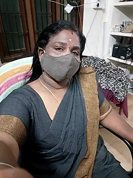 Snapshot of Tamil_Kavitha10 chatting on 24, 11, 2025 Tamil Kavitha10 online show from 24, 11, 2025