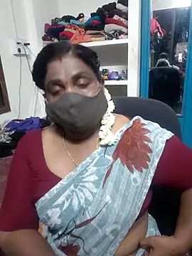 Snapshot of Tamil_Kavitha10 chatting on 18, 5, 2026 Tamil Kavitha10 online show from 18, 5, 2026