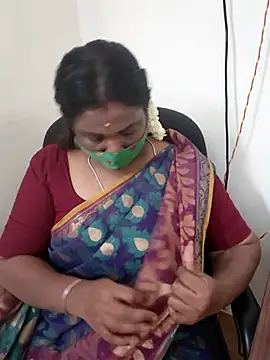 Snapshot of Tamil_Kavitha10 chatting on 11, 10, 2025 Tamil Kavitha10 online show from 11, 10, 2025